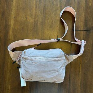 NWT ODODOS 2L Belt Bag Fanny Pack Crossbody Pink